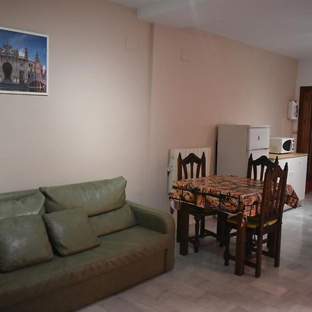 Hostal Alamare Sevilla Exteriör bild