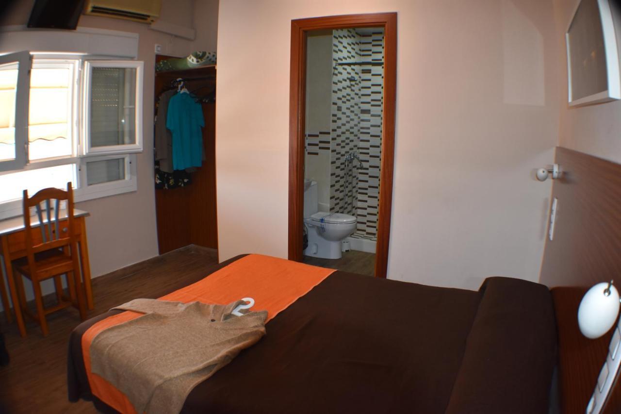 Hostal Alamare Sevilla Exteriör bild