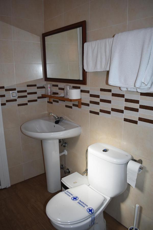 Hostal Alamare Sevilla Exteriör bild