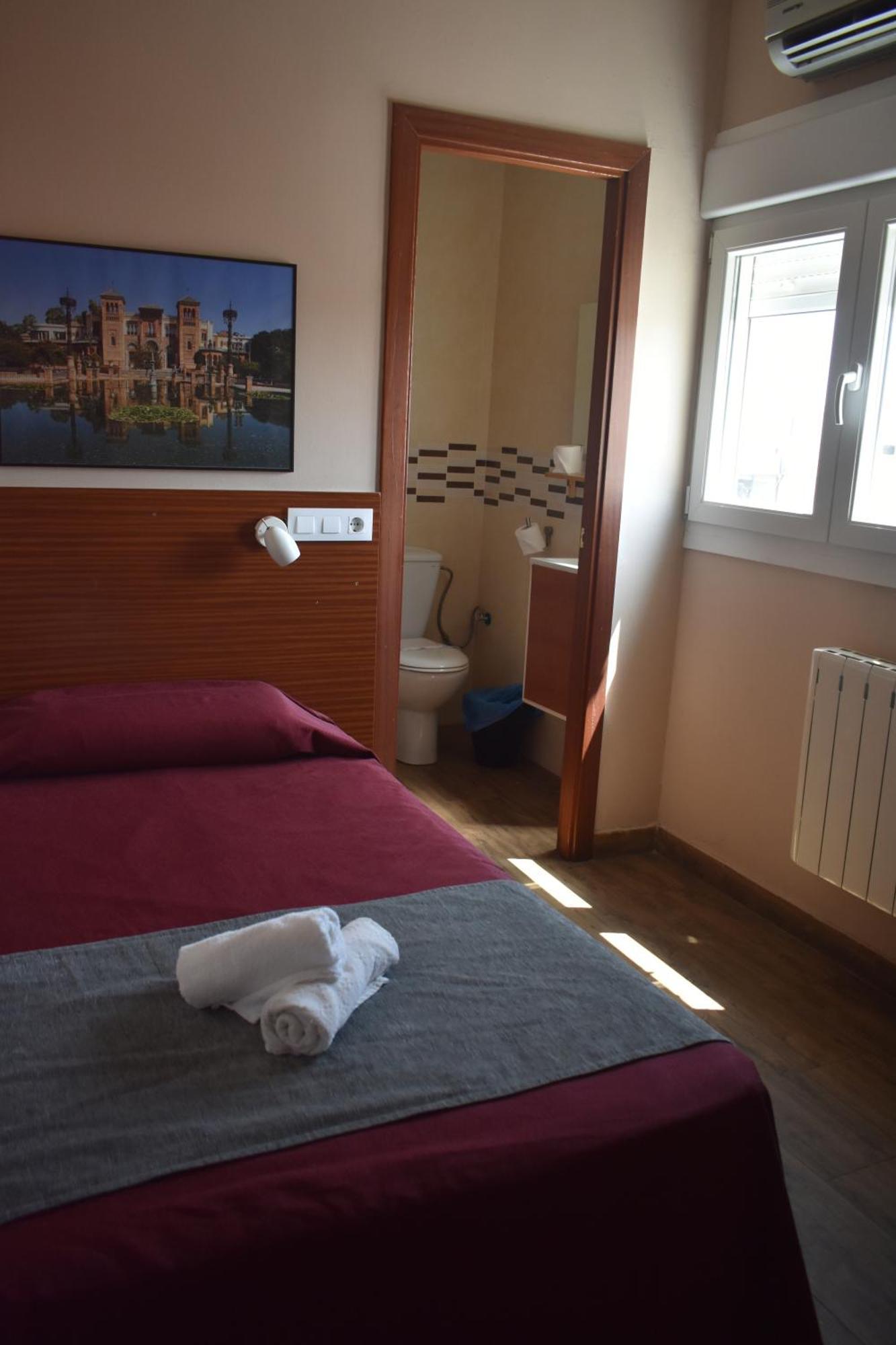Hostal Alamare Sevilla Exteriör bild