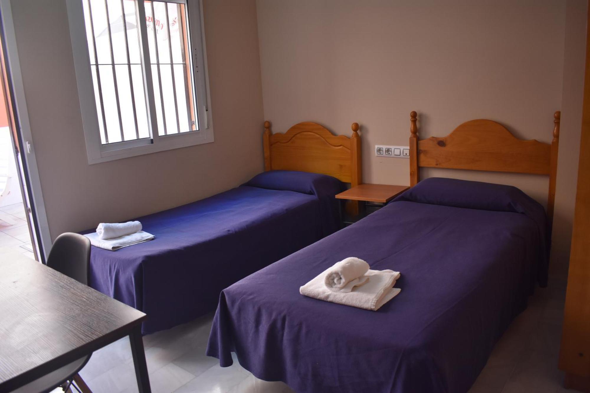 Hostal Alamare Sevilla Exteriör bild